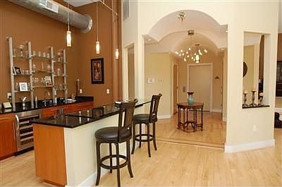 4th image of 26 E 6th St Unit 801