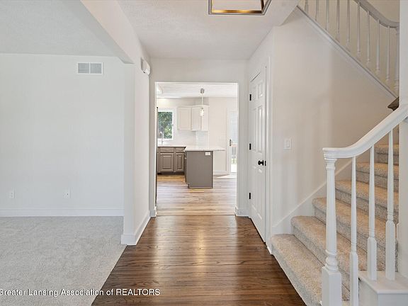 5th image of 12341 Burlingame Dr
