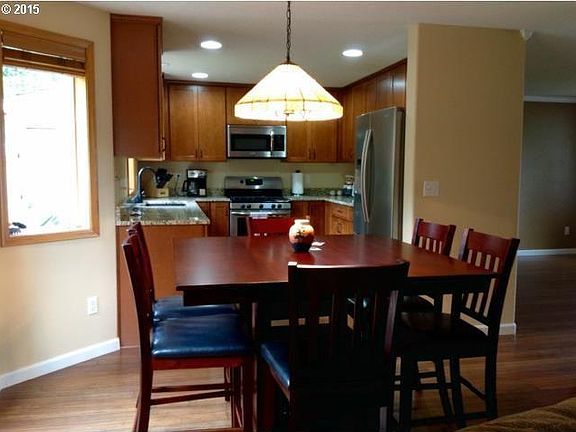 4th image of 3411 NE 165th Ave