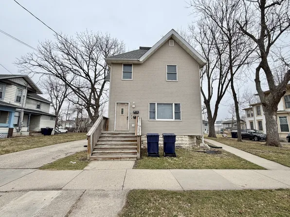 167 S Jackson St #1/2, Janesville, WI 53548