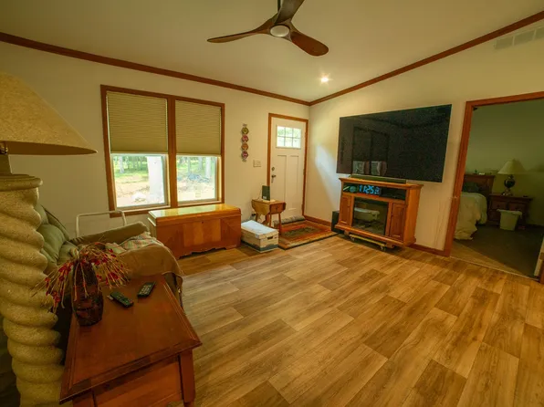 4452 Boone Point Rd NW, Hackensack, MN 56452