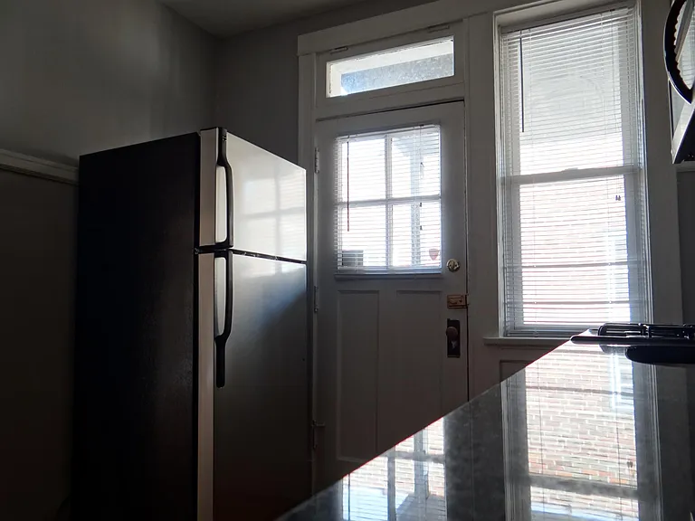 6243 Southwood Ave #3 — Photo 8