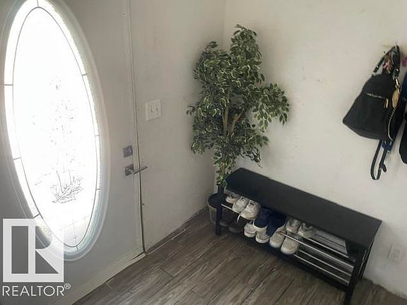 2nd image of 197 Evergreen Park NW
