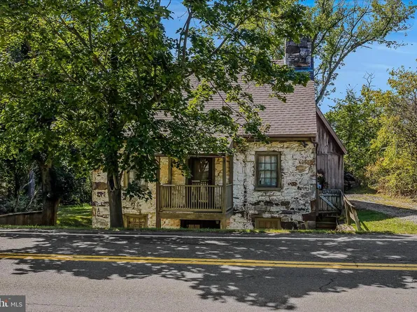 1646 Gerrardstown Rd, Gerrardstown, WV 25420