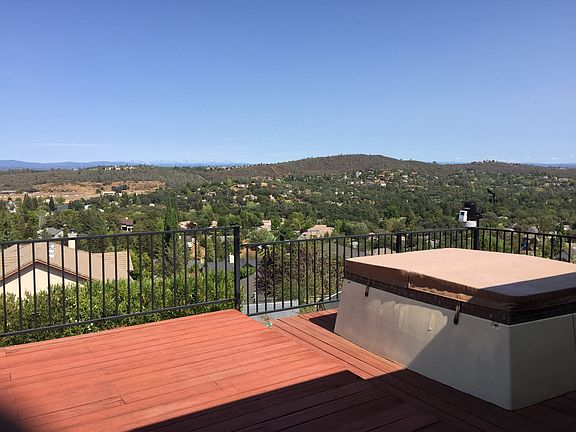 4th image of 3261 Woodleigh Ln