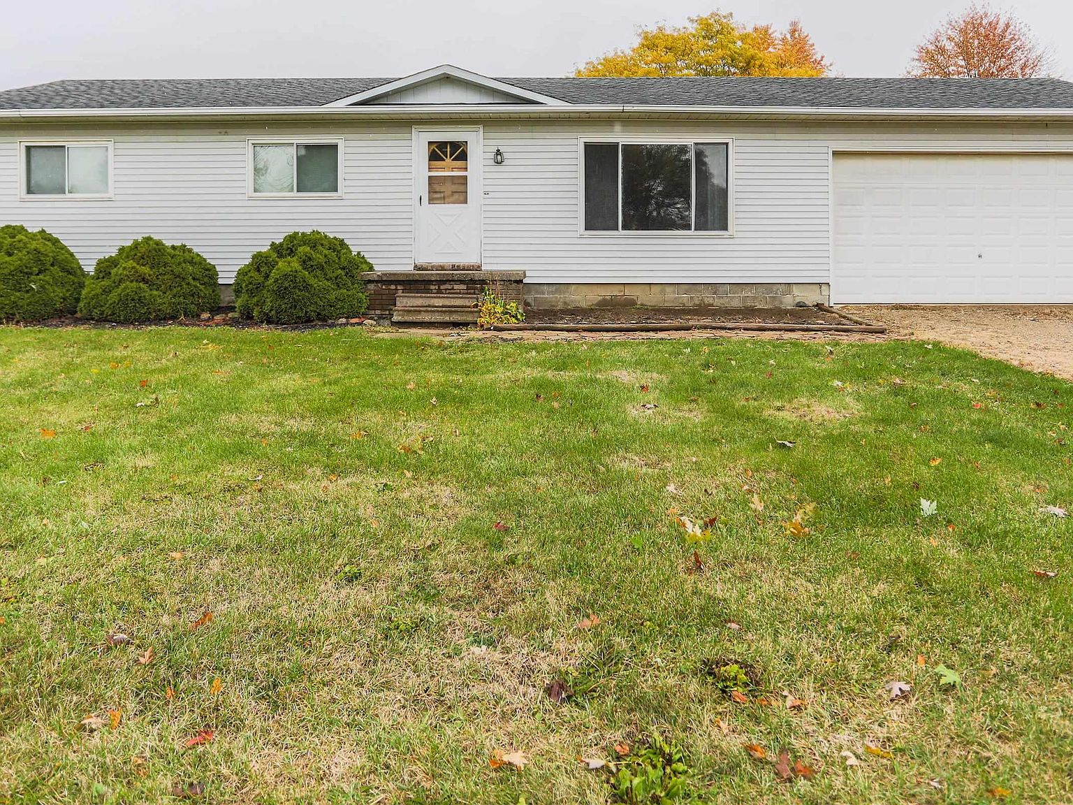 102 Charles St, Capac, MI 48014 Zillow