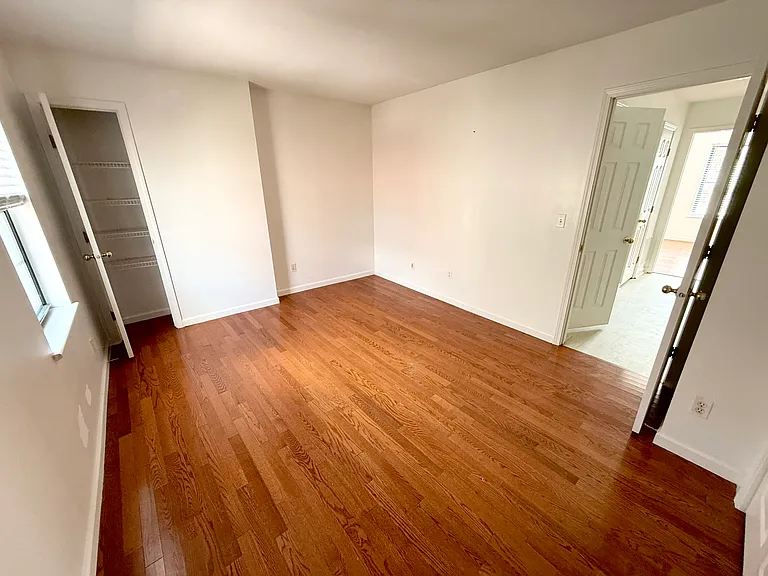 133 Walton St #132 — Photo 14