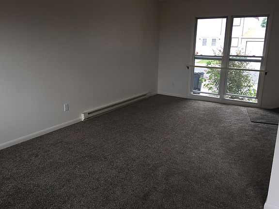 5th image of 1311 Pinecrest St