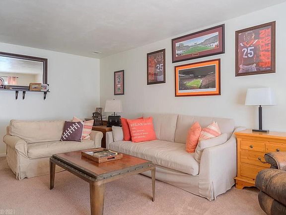 4th image of 438 Marlington St APT 1304