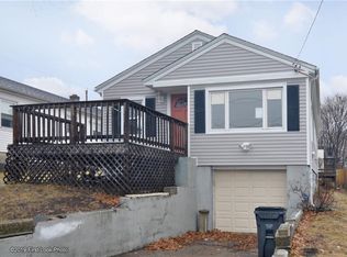 79 Bolton Ave, Providence, RI 02908