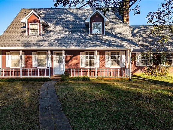 2nd image of 90 Meader Rd