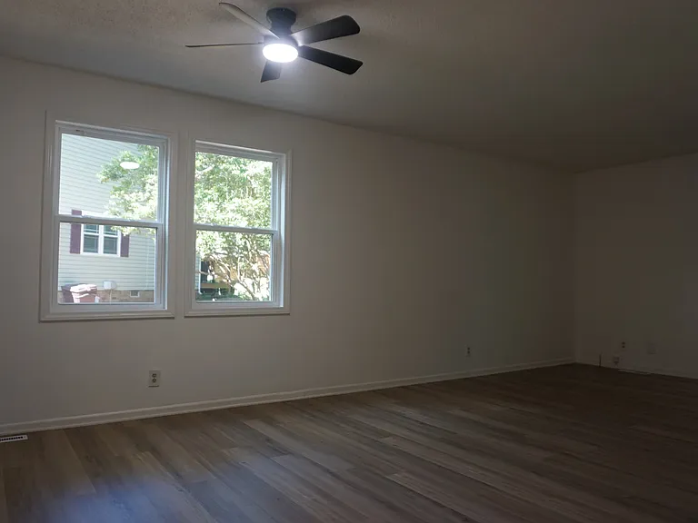390 Micasa Dr — Photo 6