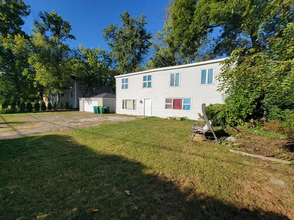 2912 N Schoenbeck Rd, Arlington Heights, IL 60004