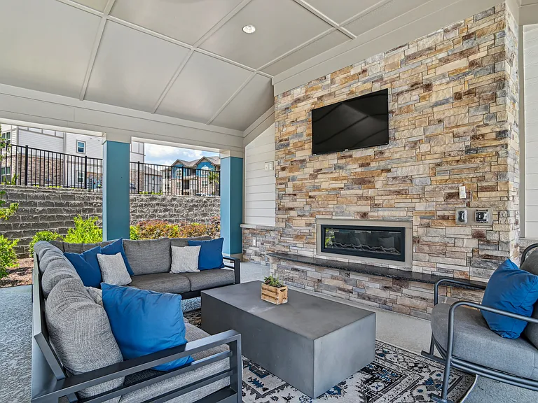 Bell Mooresville West — Photo 16