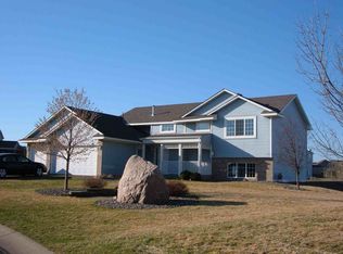 14015 Gadwall Ln, Rogers, MN 55374