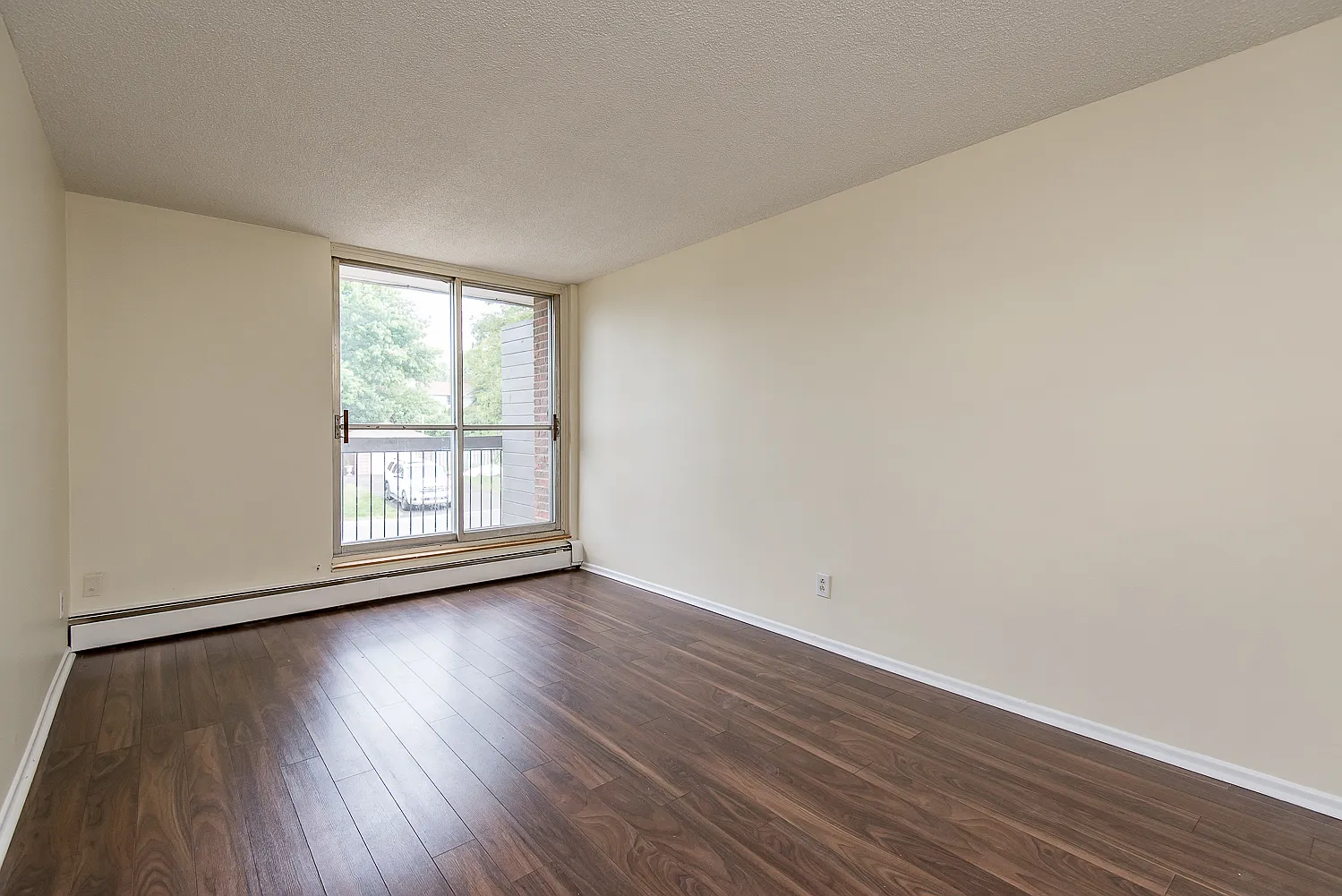 2176 Blossom Drive — Photo 3