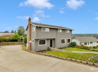 407 Grandey Way NE, Renton, WA 98056