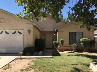 2550 Garnet Ln, Lancaster, CA 93535