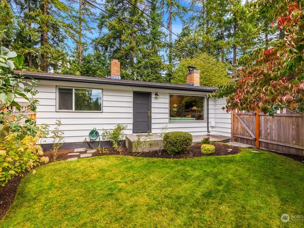 9715 238th Street SW, Edmonds, WA 98020
