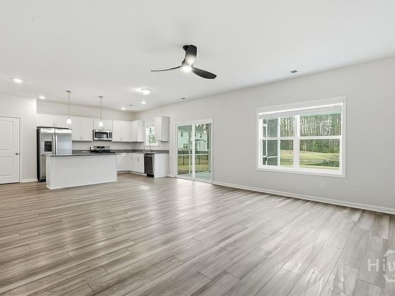 3rd image of 1013 Easthaven Boulevard