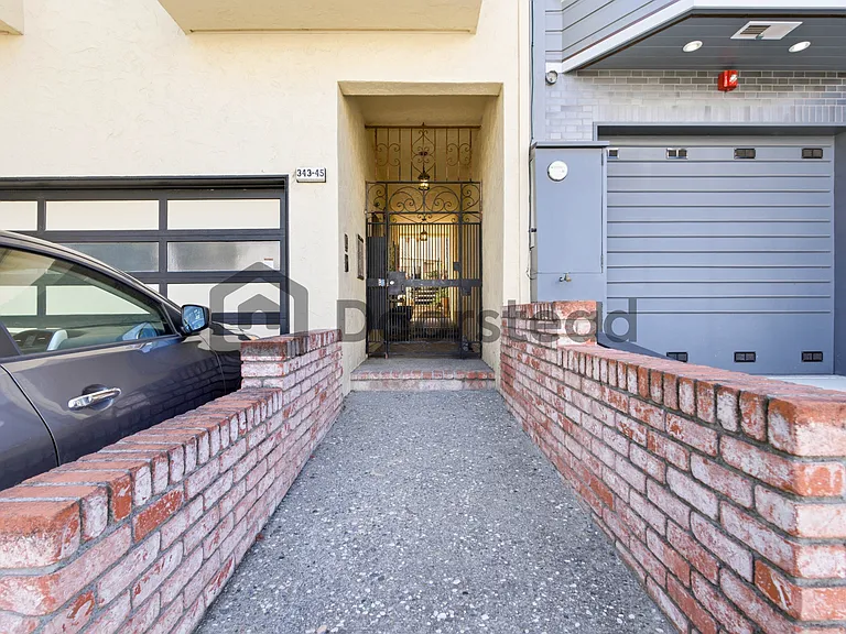 343 Arkansas St — Photo 4