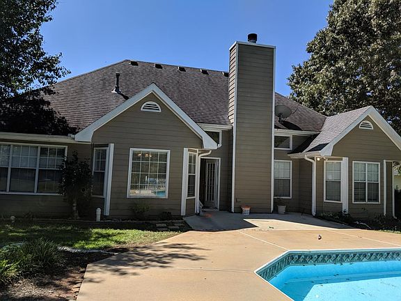 2nd image of 4826 Camden Dr SW