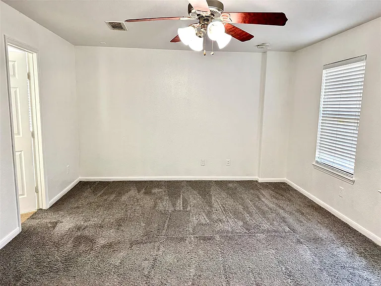 8435 Resada Park Ln — Photo 15
