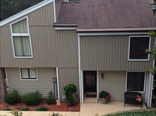 995 N Rustling Rd, South Charleston, WV 25303