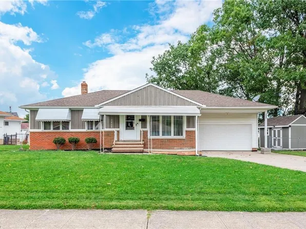 7068 W Parkview Dr, Parma, OH 44134