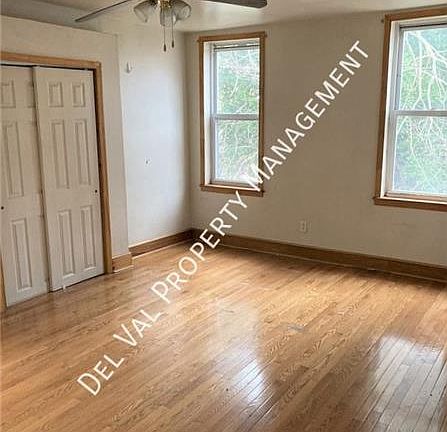 4th image of 5044 Sansom St Floor 2