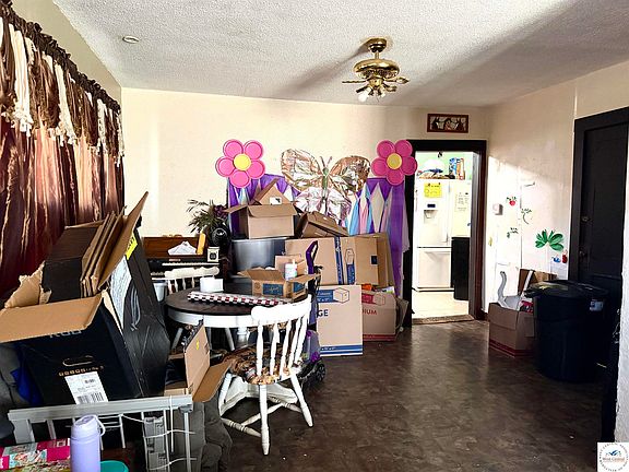 3rd image of 1301 W 16th St