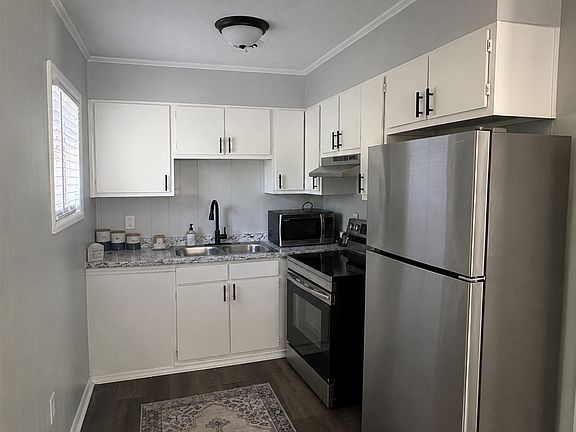 5th image of 711 Bullock St