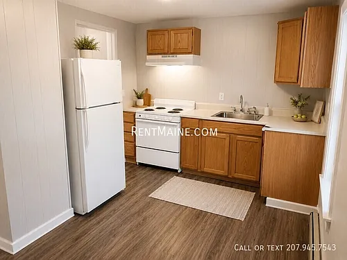 326 Grove St Photo 1