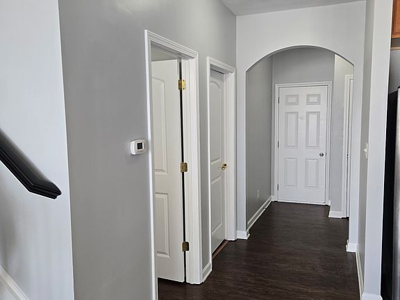 4th image of 16321 Meadowlands Ln