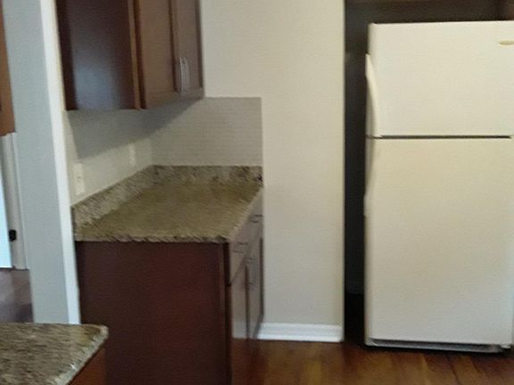 5th image of 144 W 66th St