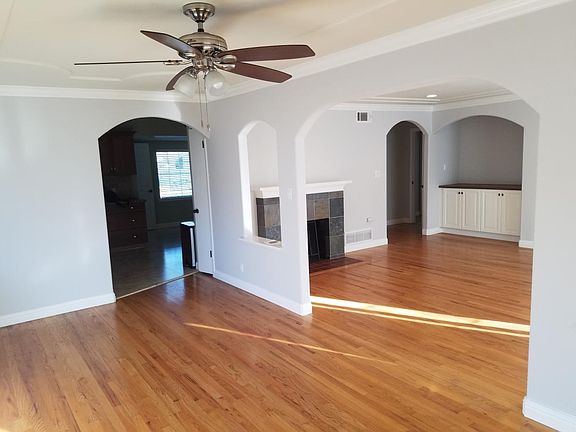 3rd image of 1737 Parkside Ave