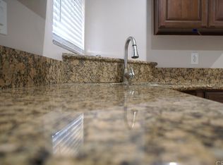 7016 Lincoln Ave, Riverside, CA 92506