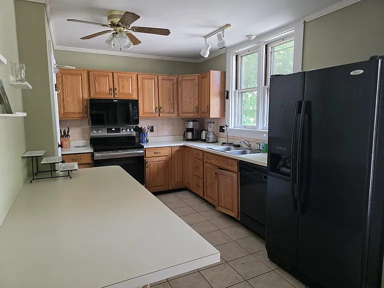 122 Oak St #3 — Photo 21