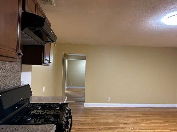 3rd image of 12332 Betty Ln