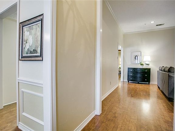 4th image of 4310 Rosebud Dr