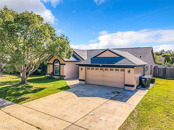2nd image of 2209 Opal Dr