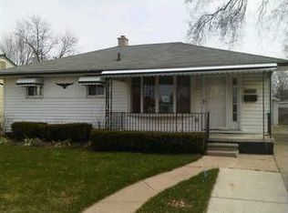 26090 Bryan St, Roseville, MI 48066