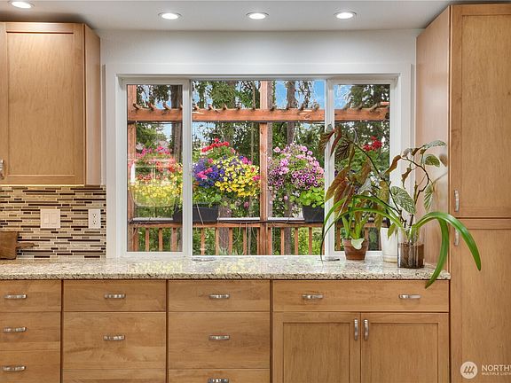 5th image of 19026 63rd Street E