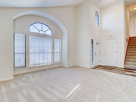2nd image of 251 Marvilla Cir