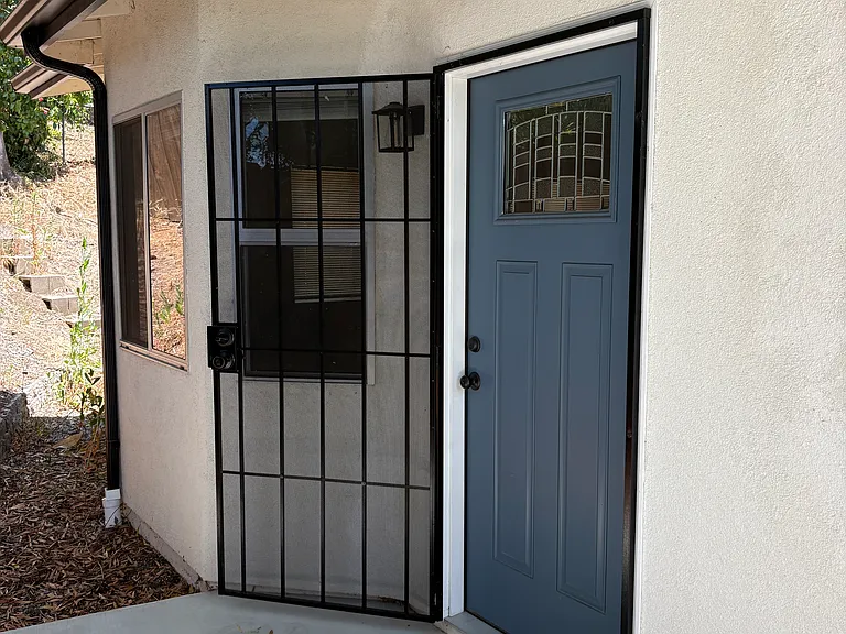 1279 Peach Grove Ln — Photo 4