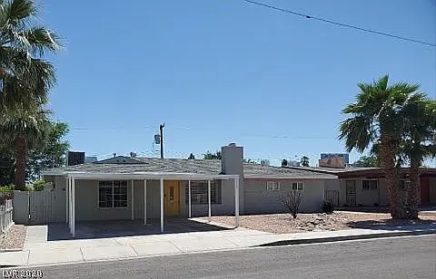 1 carport parking spot included for tenants (the one on the right)