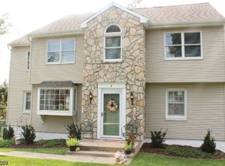 6 Douglas Ave, Madison, NJ 07940