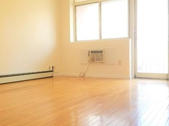 4th image of 135-37 37th Ave APT 3C