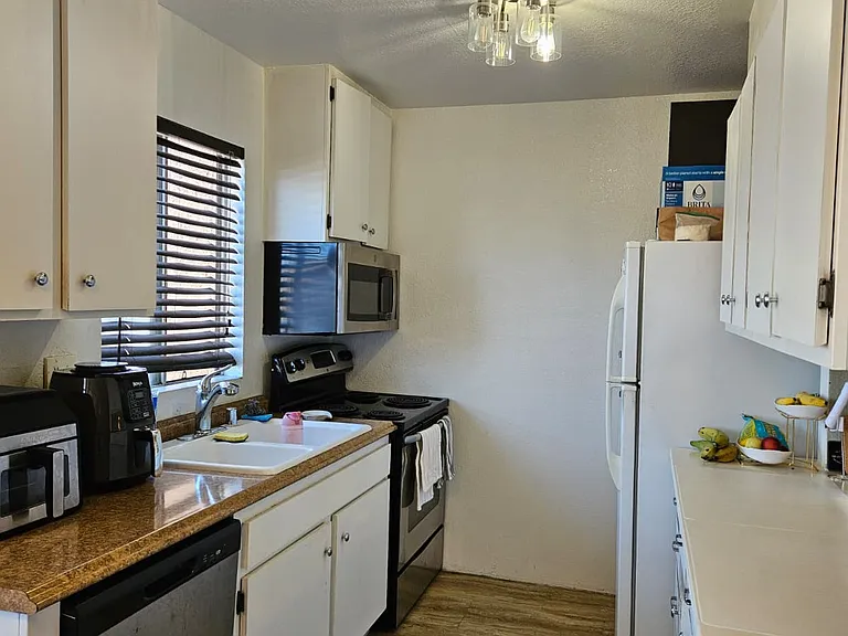3142 Midway Dr #B301 — Photo 15