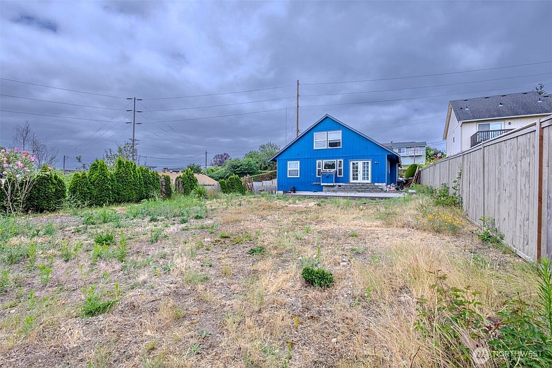 3rd image of 1305 Browns Point Boulevard